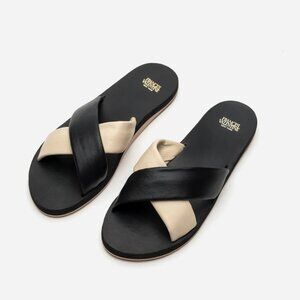 Francis Valentine Criss Cross Cloud Slides size 9